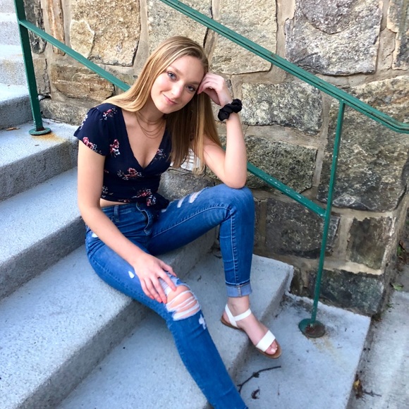 Meet your Posher, Morgan - Picture 1 of 1